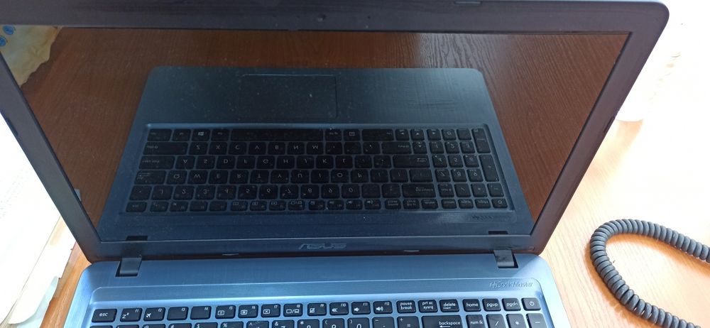 asus x540sa    intel Celeron N3060 1.60 GHz up to 2.48 GHz, 2M Cache