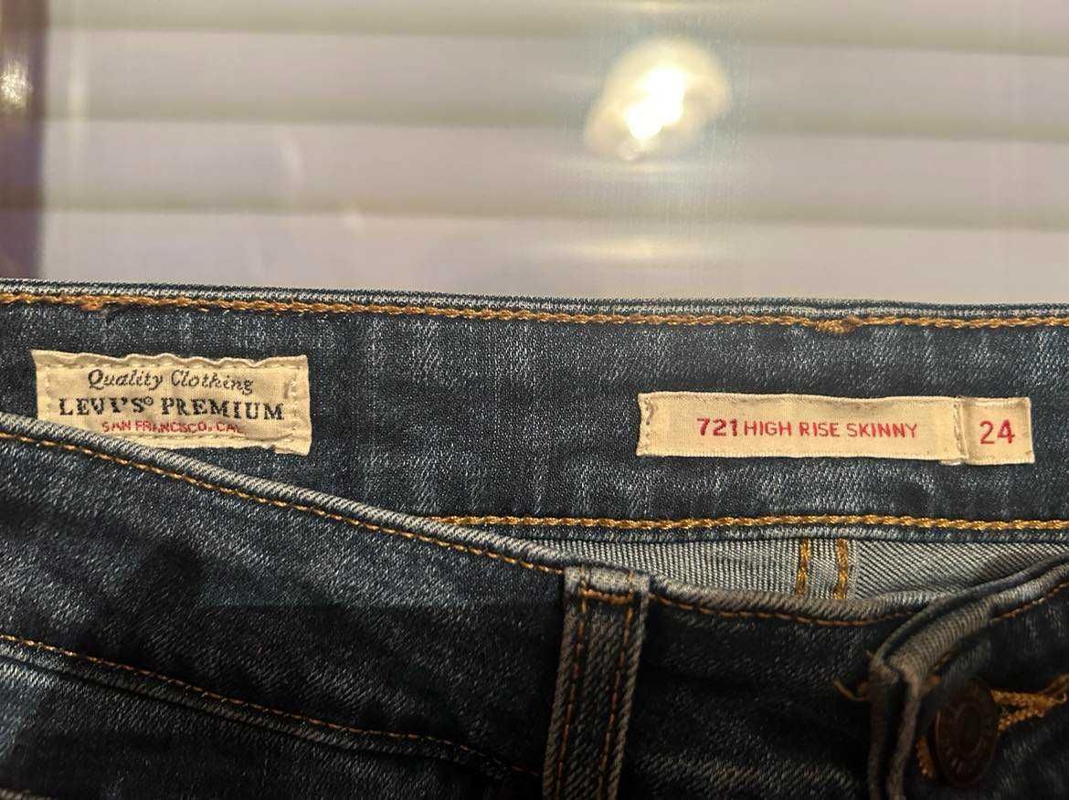 Дънки с висока талия Levi's