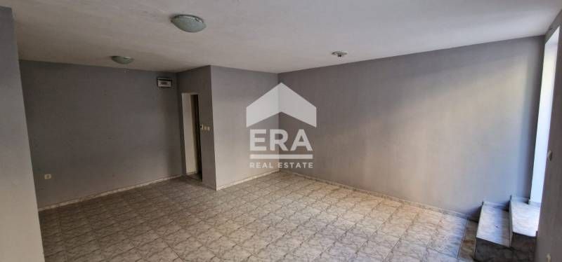 ЕКСКЛУЗИВНО! Офис в централната част на гр. Варна за продажба, в близо