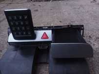 Sertar bord cu tastatură telefon buton avarii  Volkswagen Passat B6