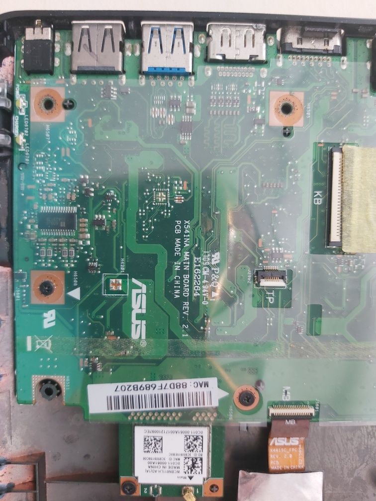 Placa de baza asus procesor intel n3350 1.10GHz 4 gb ram usb  hdmi
