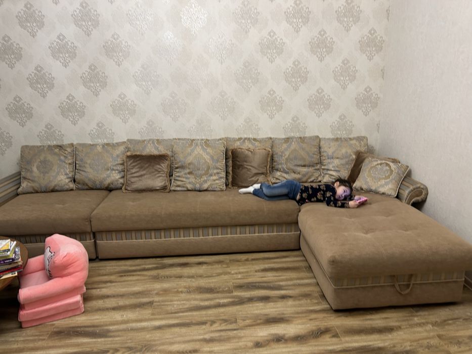 Диван угловой раскладной большой