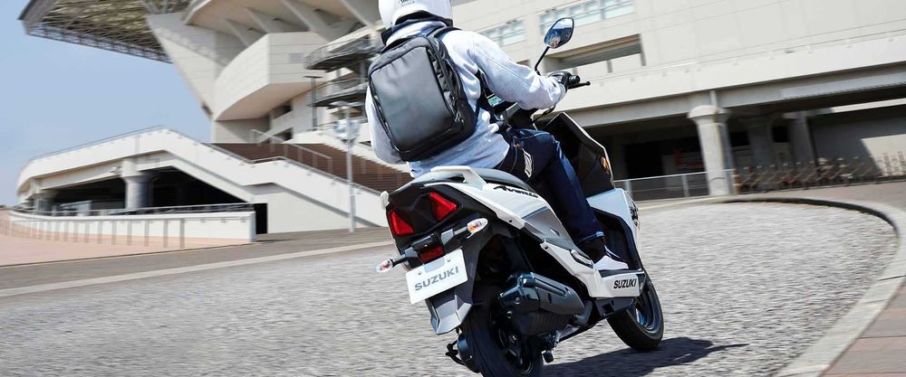 Suzuki 125 nou- livrare EST BIKE Campina-se conduce cu B