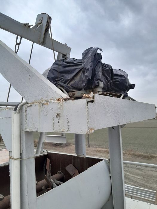 Бетонзавод сотилади (мешалка 1 кублик)