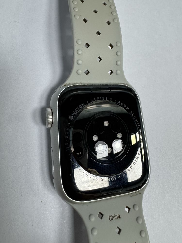 Apple watch series 8 45 mm Aluminum silver 32gb