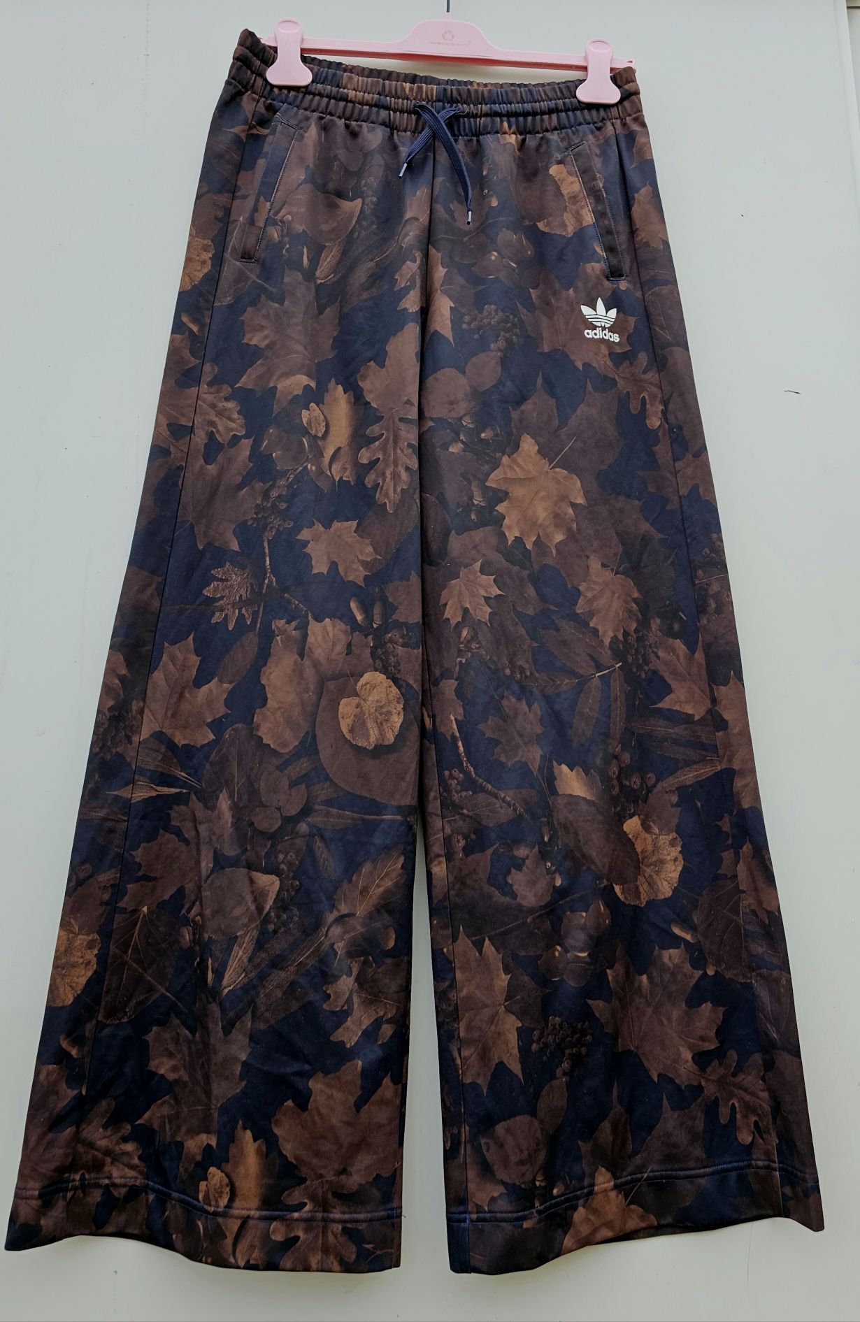 Adidas Wide Leg  Track Pants Camo оригинална дамска долница М/Л размер