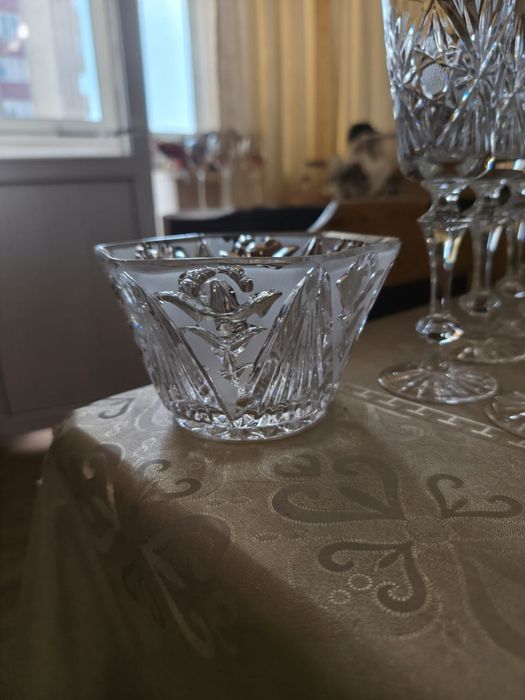 Фужеры и рюмки Bohemia.