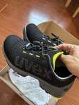 Pantofi de protectie UVEX marimea 41