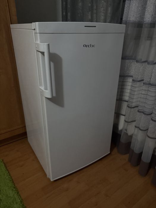 mini frigider artic