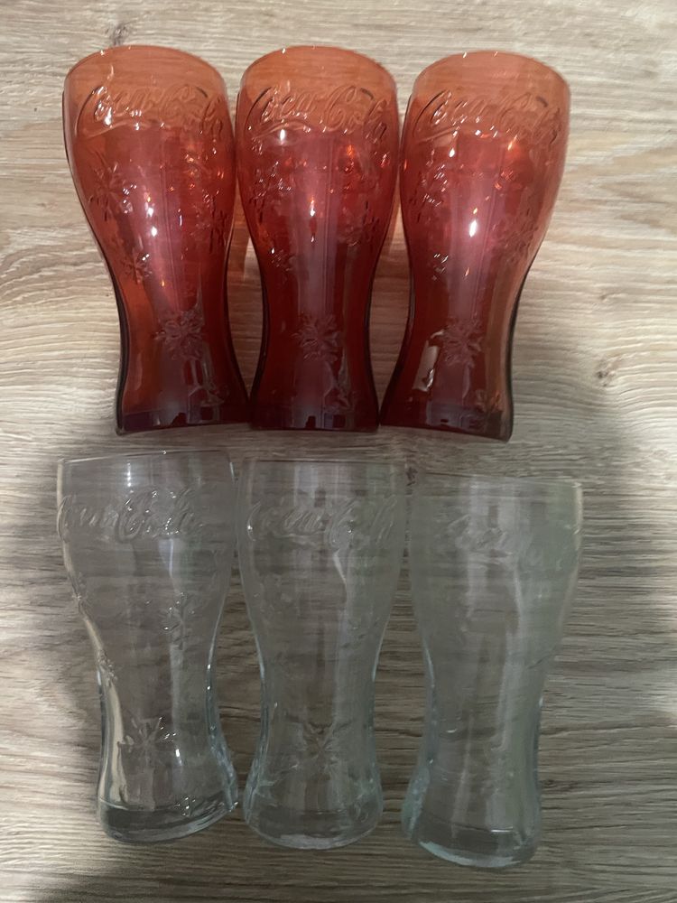 Чаши на Coca cola