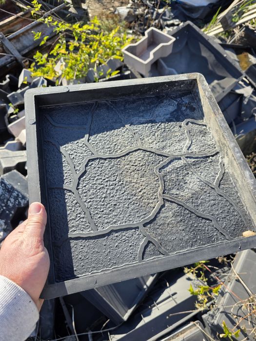 Matrite pavele / forme  / pavele / forme coame / matrite palari gard /