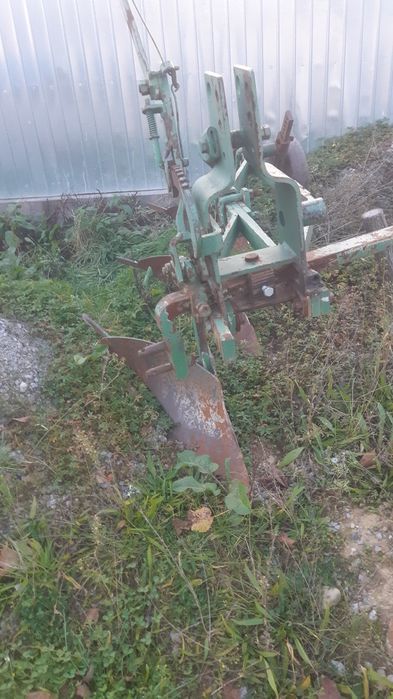 Plug Eberhardt dupa tractor