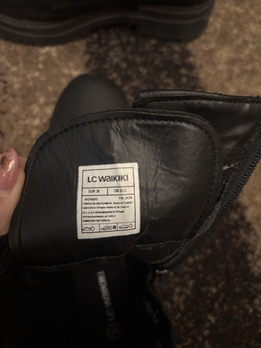 Обувки на pull and bear и lc waikiki