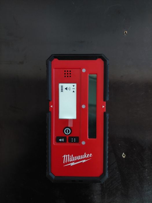 Detector linie laser Milwaukee LLD50