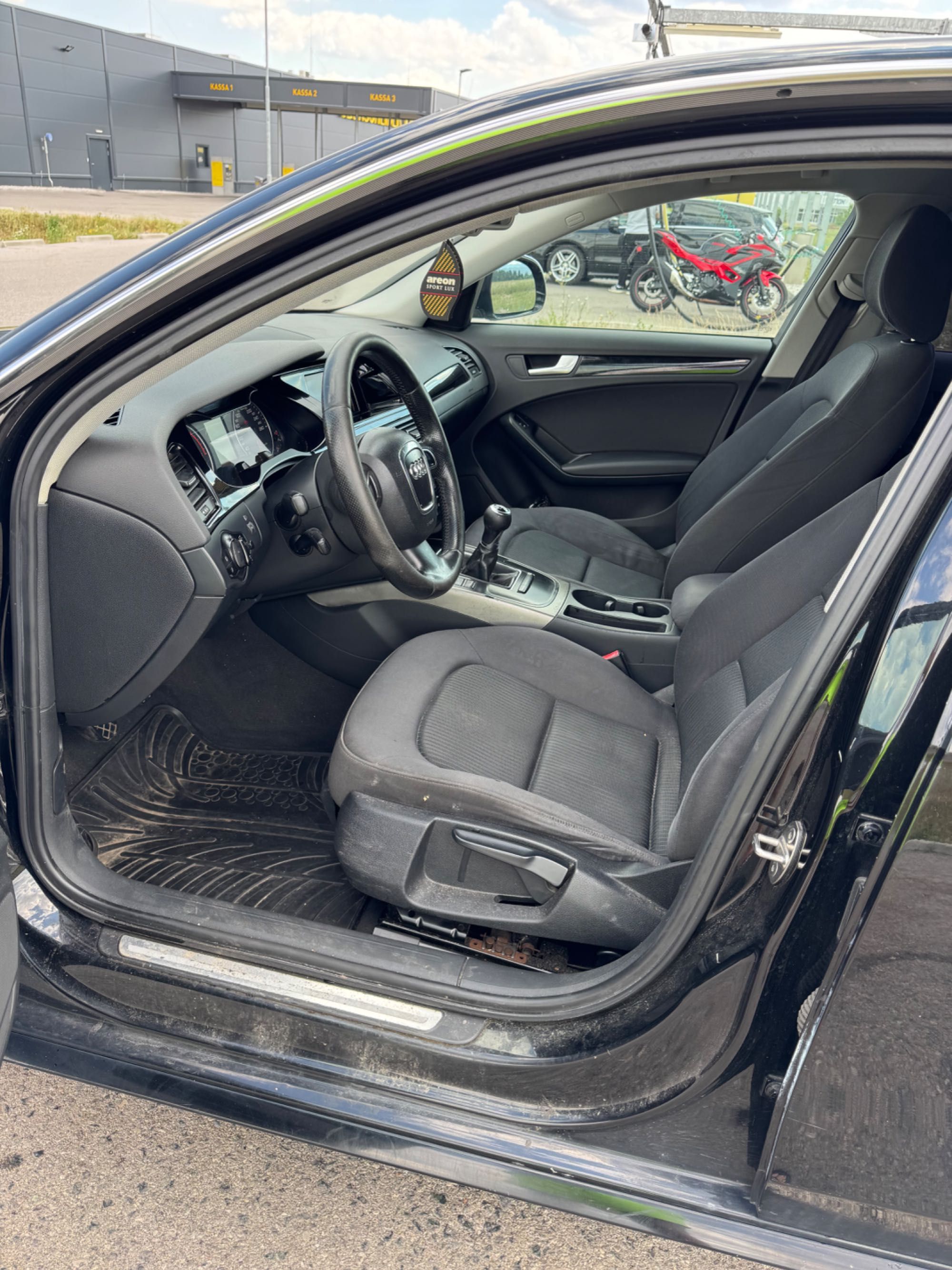 Audi A4 B8 2009.