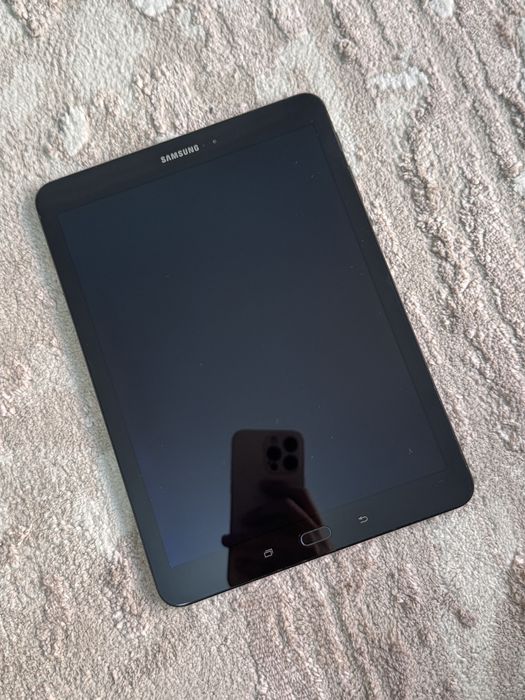 Планшет Самсунг в идеальном состоянии