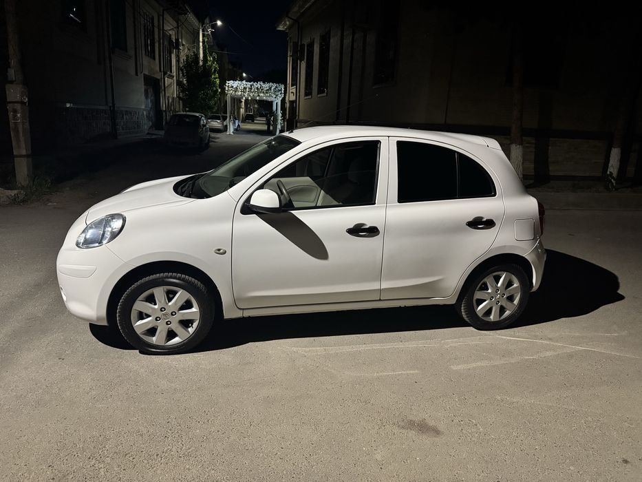 Nissan micra 2015год 84000