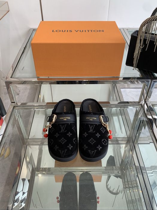 Saboti Louis Vuitton 35-45
