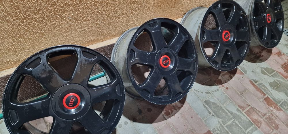 Vând jante aliaj R17