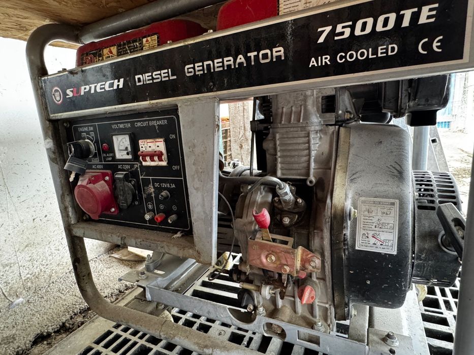 Vând generator SUPTECH 6 kw