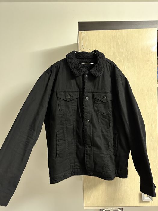 Geacă de iarnă neagră