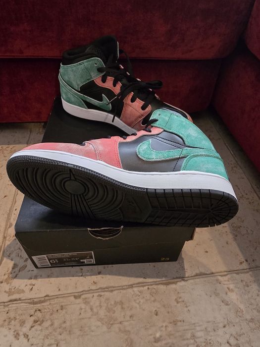 Nike Air Jordan 1 Mid