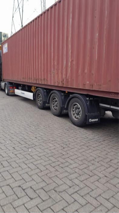 Container maritim depozitare