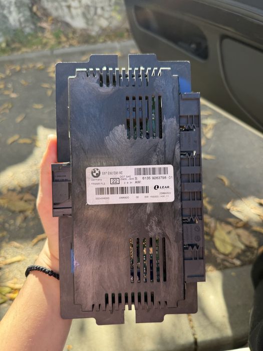 Modul FRM3 R BMW COD PIESA 6135 9263798 - 01
