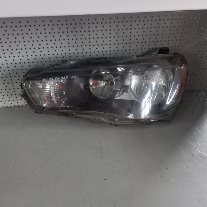 Фар Mitsubishi Outlender 2011г