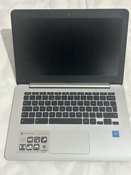 Vand laptop asus crhome c301