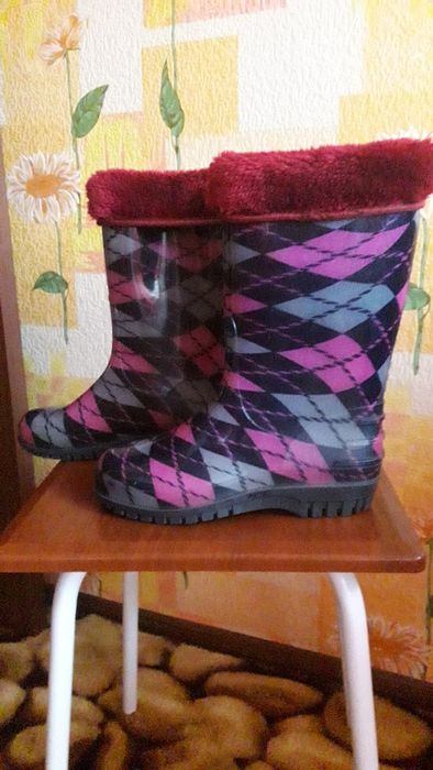 Продам резиновые сапожки