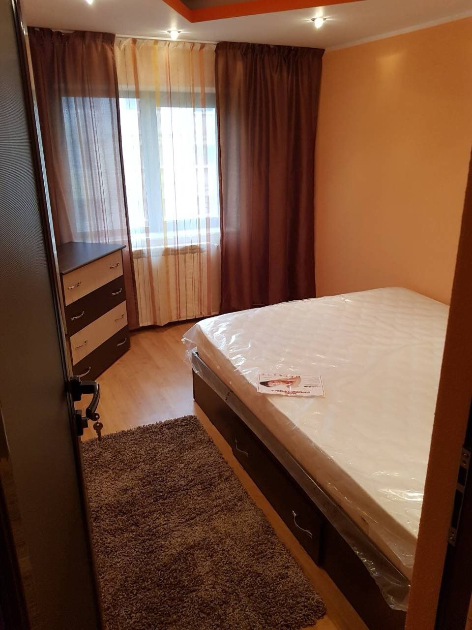 Vand apartament 3 camere zona Buzăului