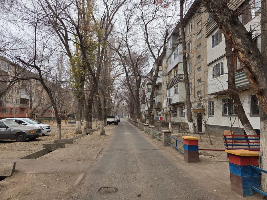 3-комн., 1 этаж, 4 мкр.