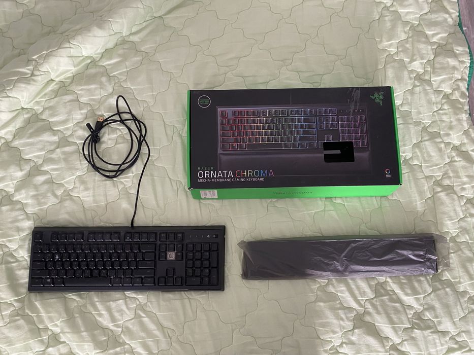 Клавиатура Razer Ornata Chroma