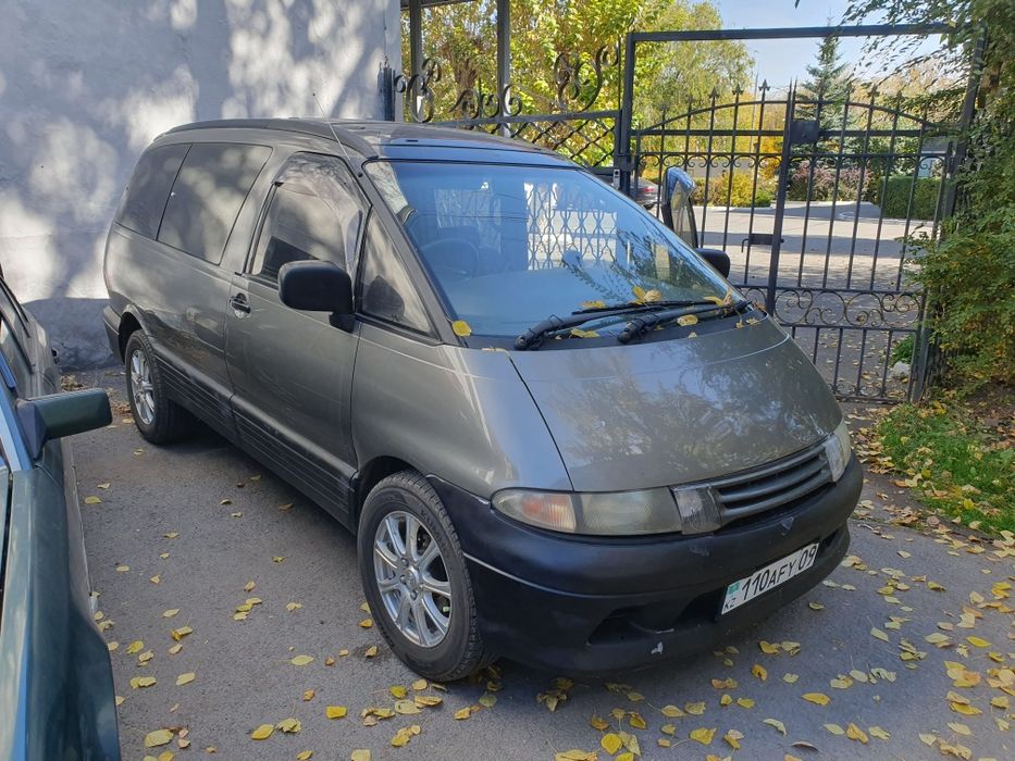 Минивен тойота люсида полный привод