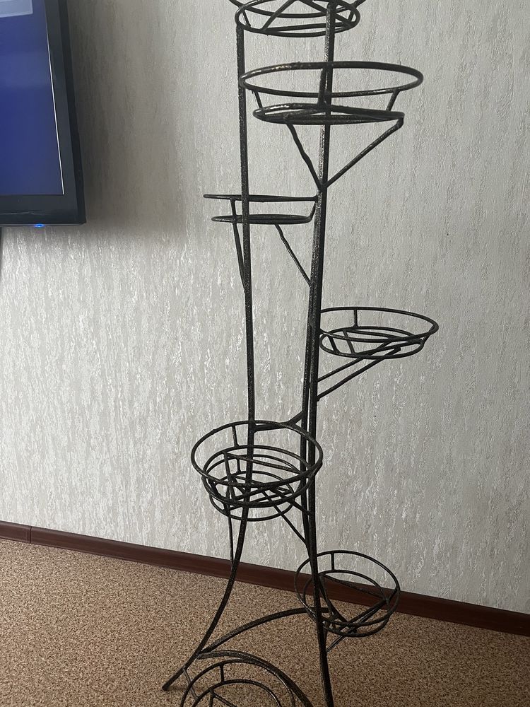 Подставка для цветов