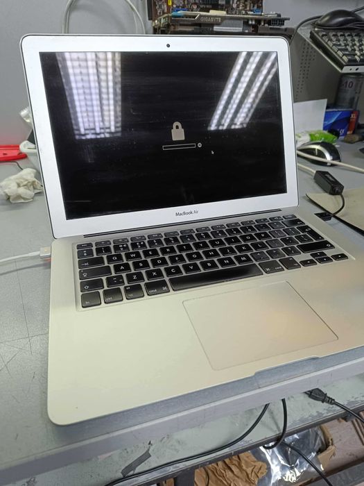 MacBook Air 2013, 13 incha, A1466