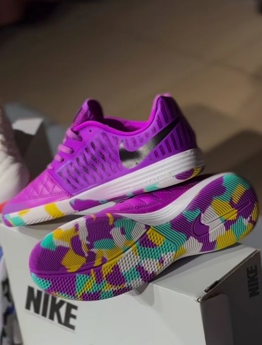 Футзалки новые lunar Gato