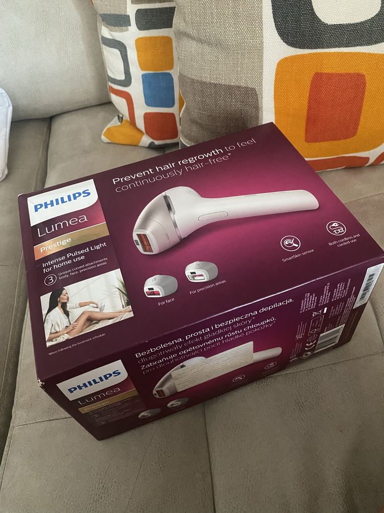 Фотоепилатор Philips Lumea Prestige