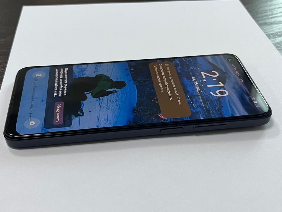 Телефон Realme 10