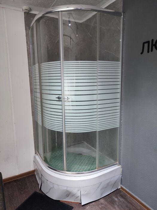 Продам душевую кабину 50000