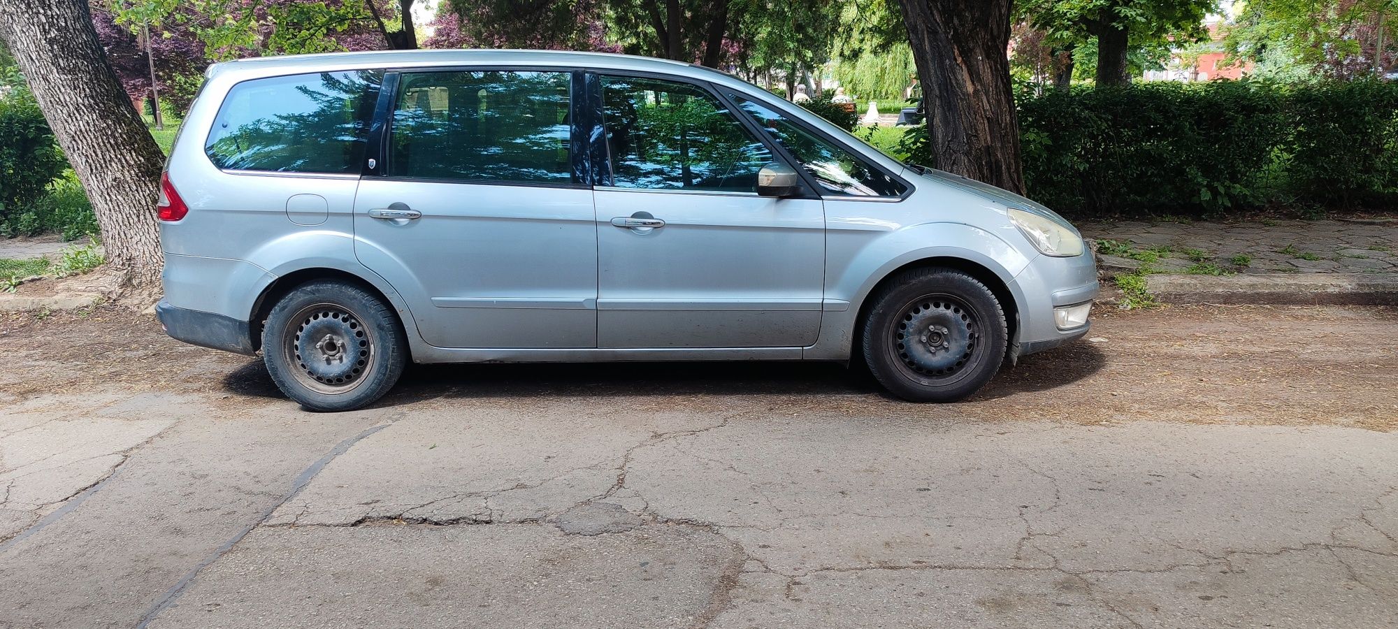 Продава се Форд Галакси
