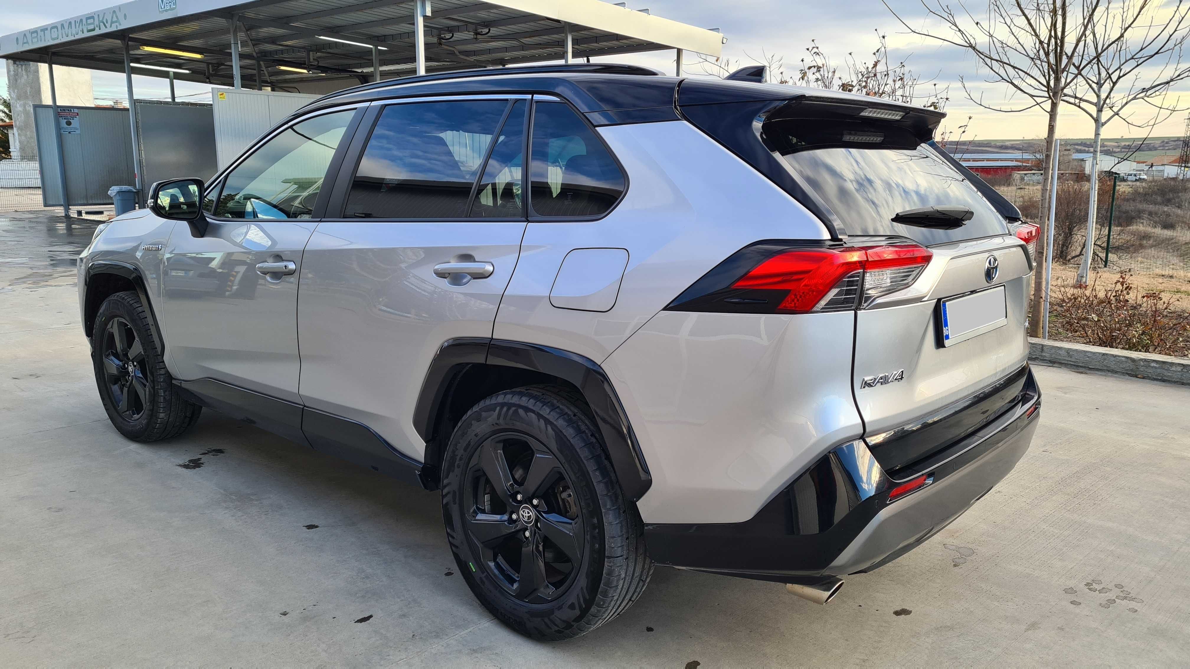 Toyota Rav4 2.5 222 к.с. 4X4 HYBRID