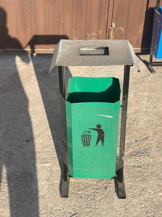 Мусорная урна классическая с пепельницей