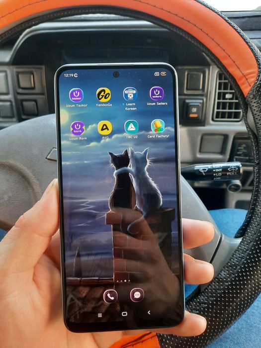 Telfon ishlatishga zor xolatda