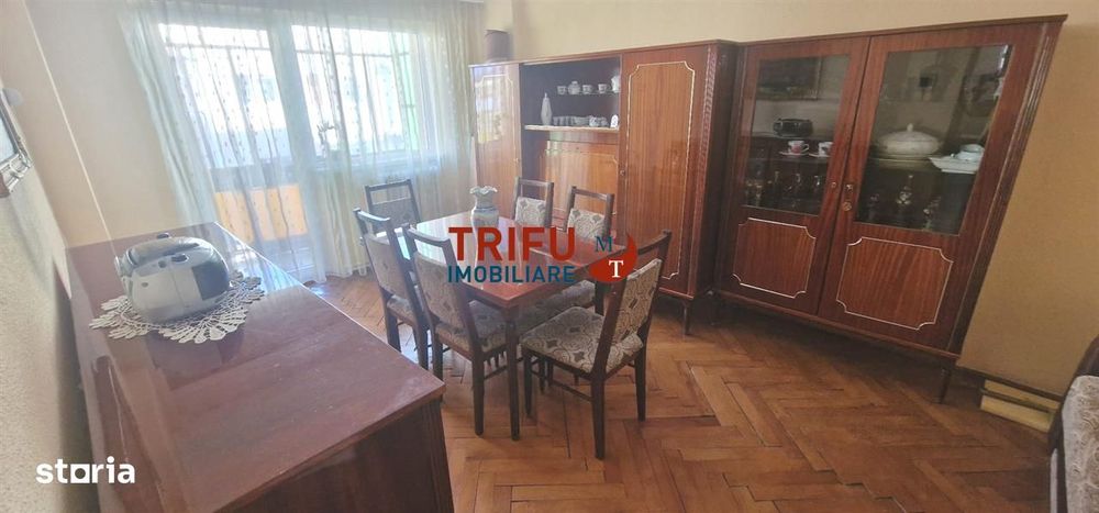 Apartament 3 camere decomandat et.3 zona Mercur