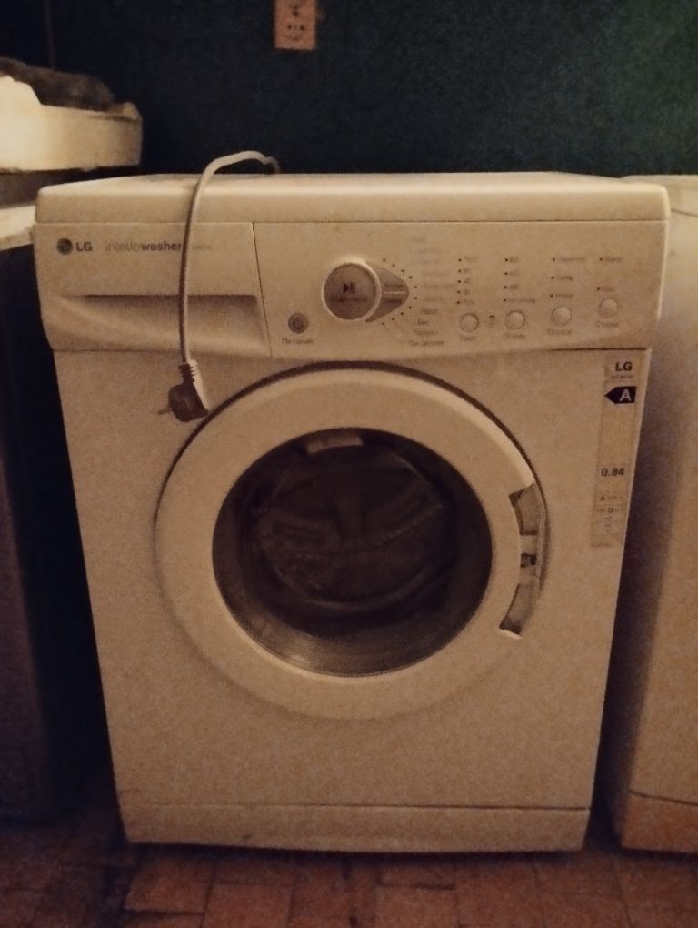 Продам стиральную машину