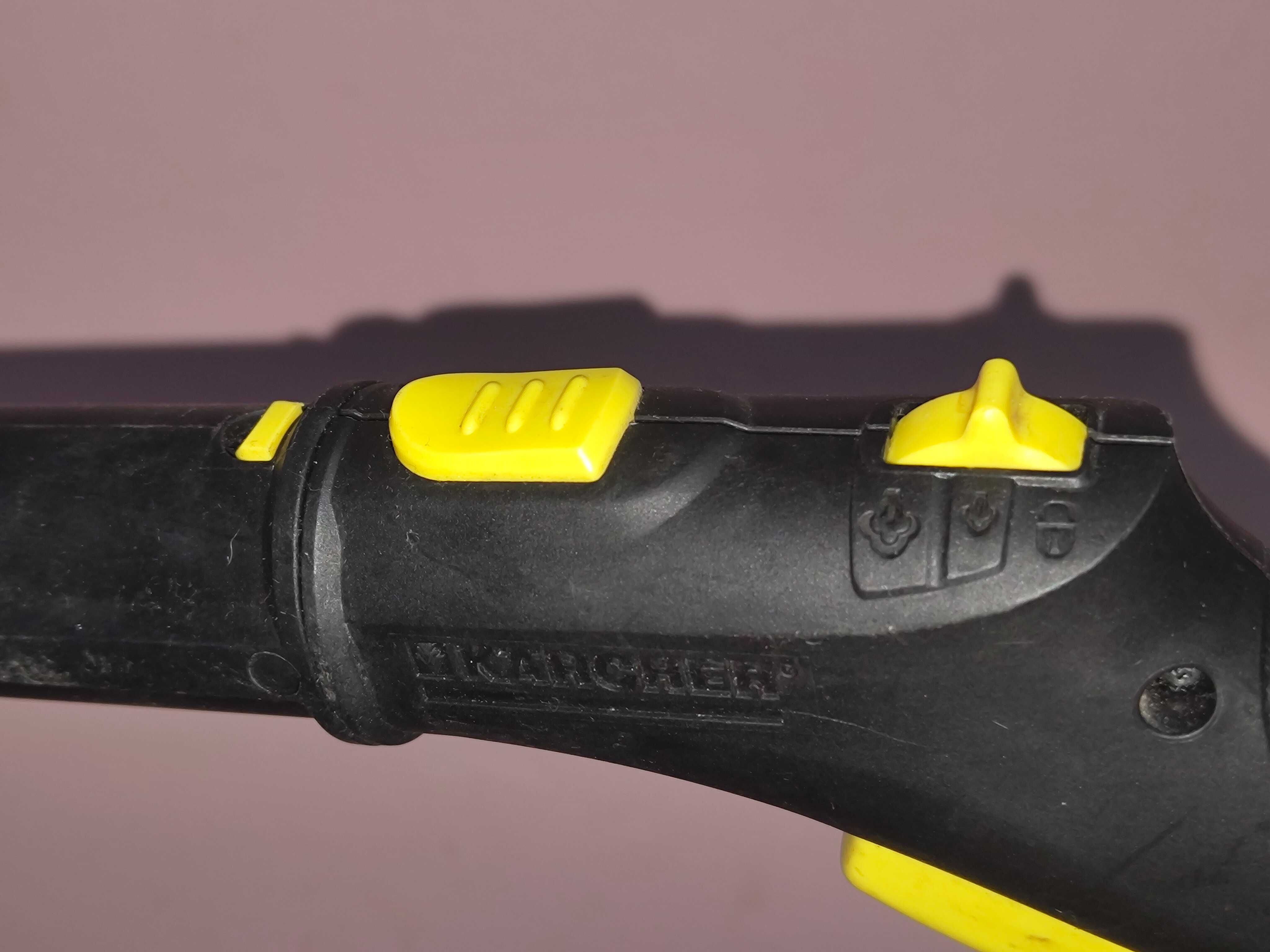 Curățitor cu aburi Karcher SC 3 Easy Fix cu garanție