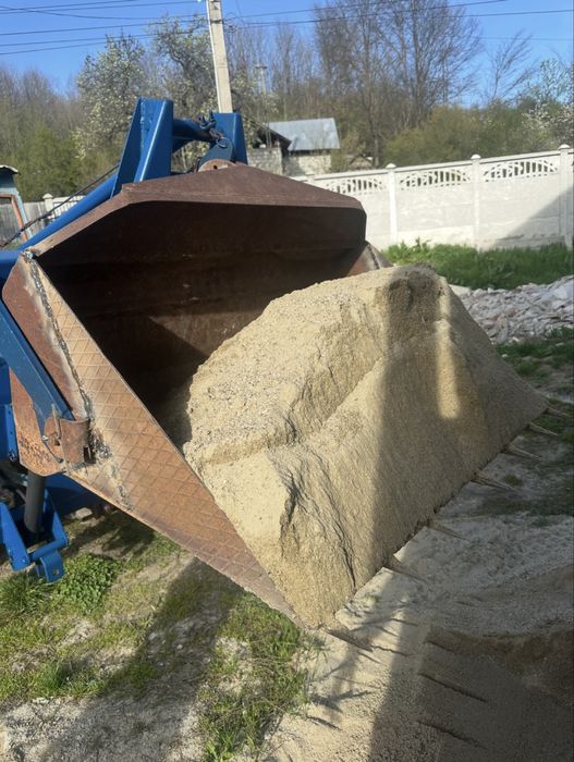 Încarcător tiranți tractor