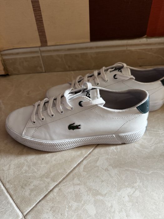 Обувки Lacoste 38